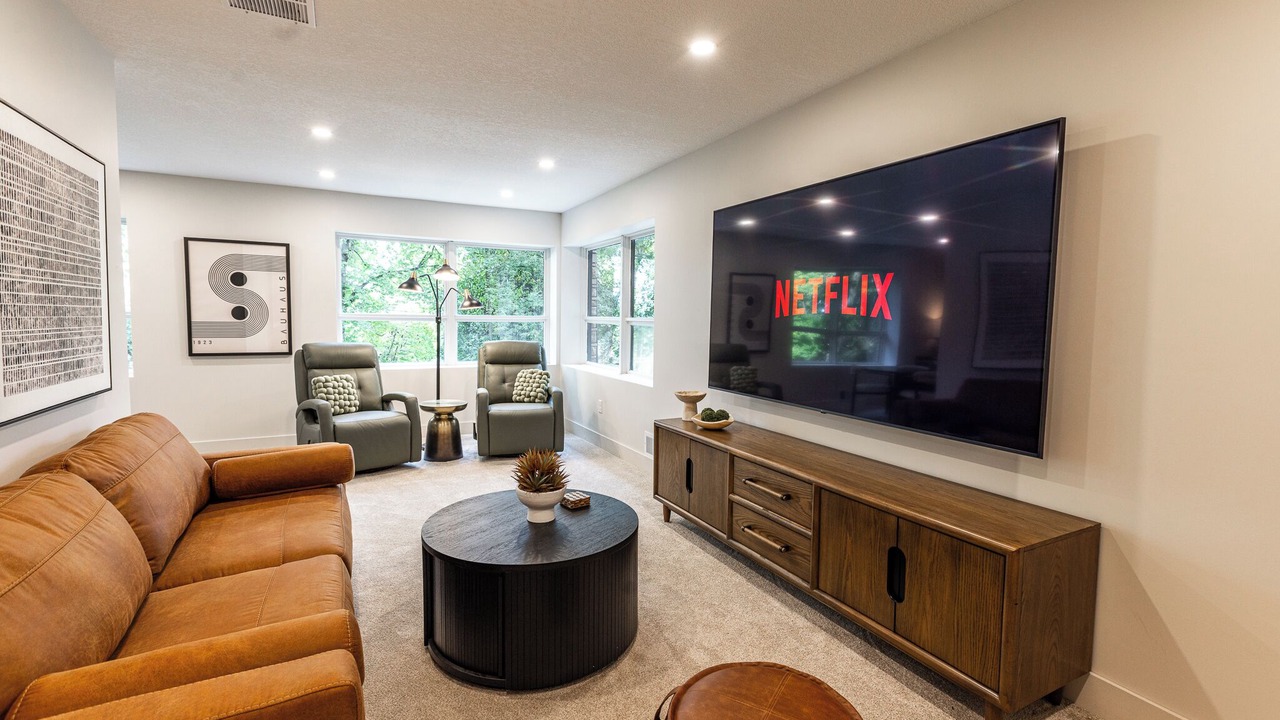 Photo of Livingroom in West Bloomington