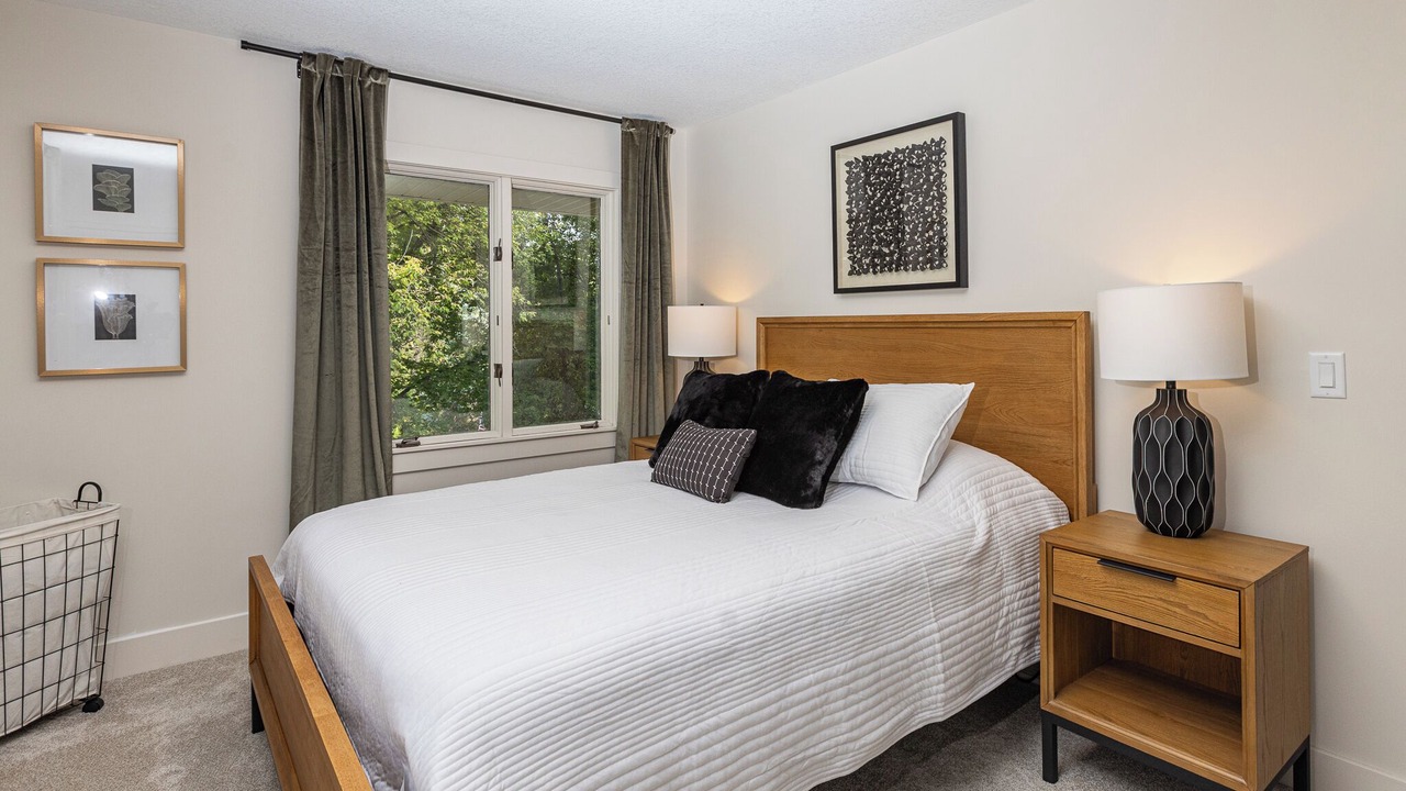 Photo of Bedroom in West Bloomington