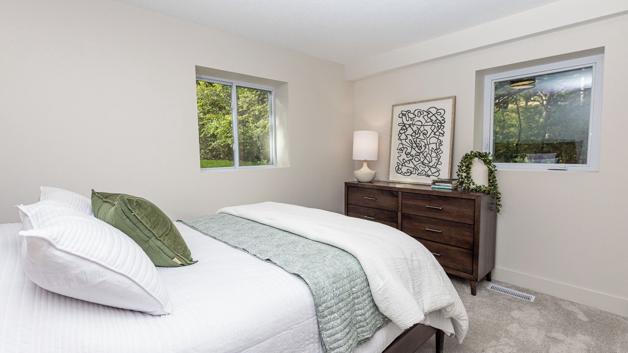 Photo of Bedroom in West Bloomington