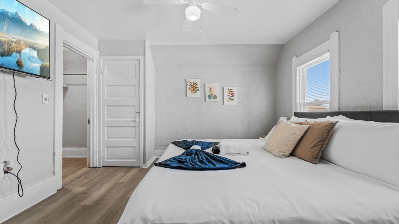 Photo of Bedroom in Little Italy