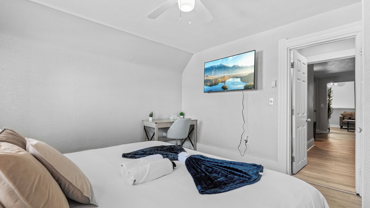Photo of Bedroom in Little Italy