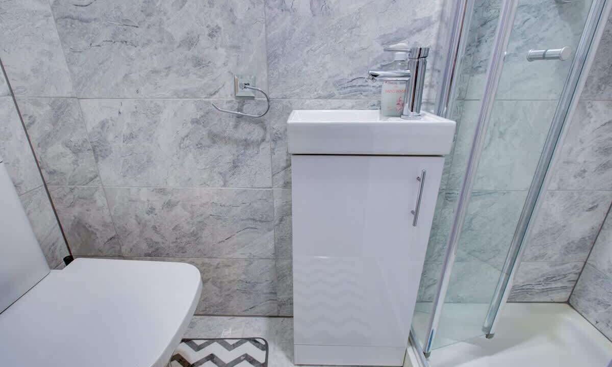 Photo of Bathroom in Reading