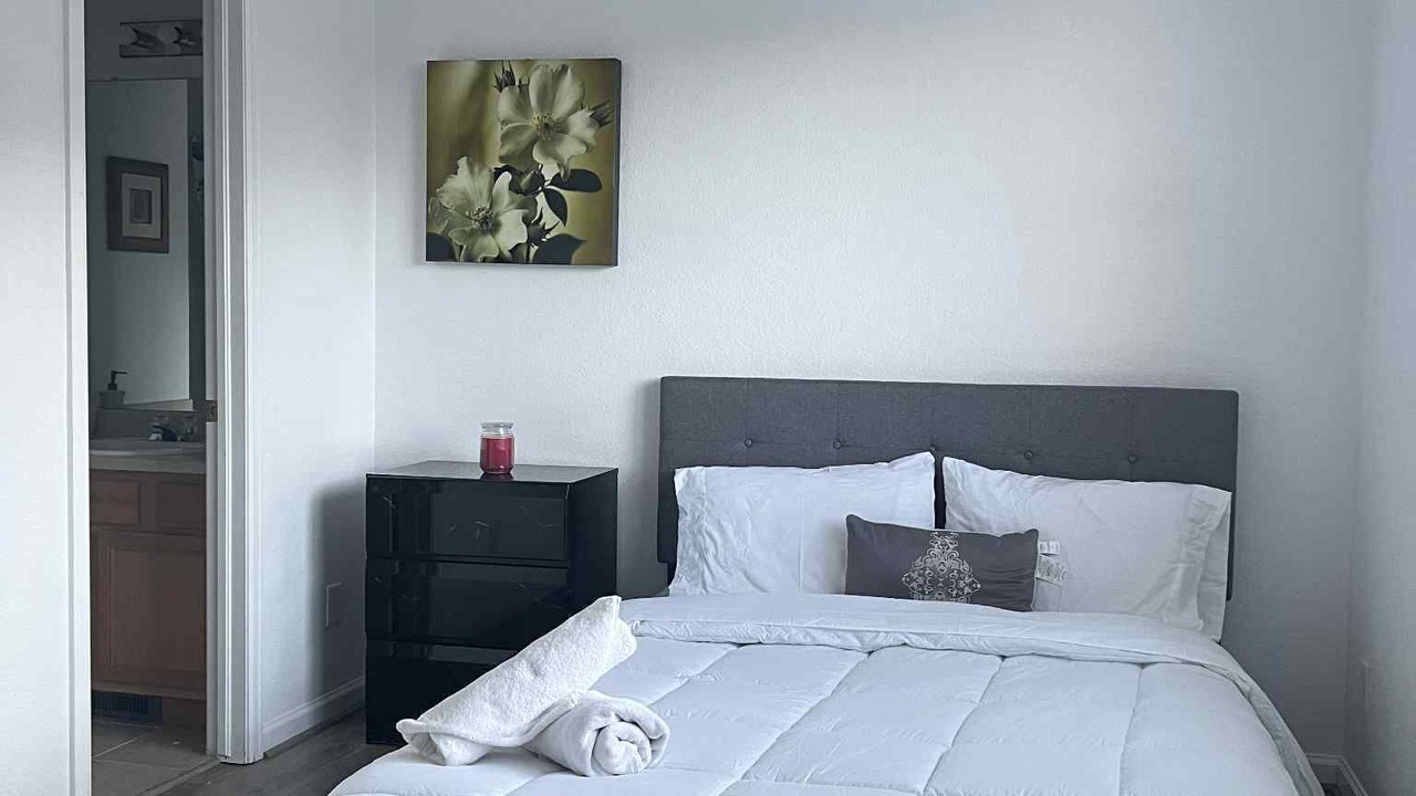 Photo of Bedroom in Dupont