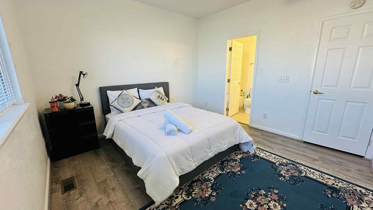 Photo of Bedroom in Dupont