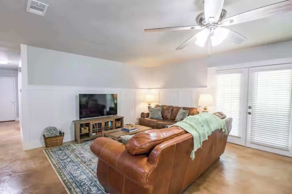 Photo of Livingroom in Wichita Falls