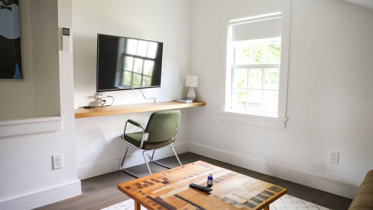 Photo of Livingroom in Hudson