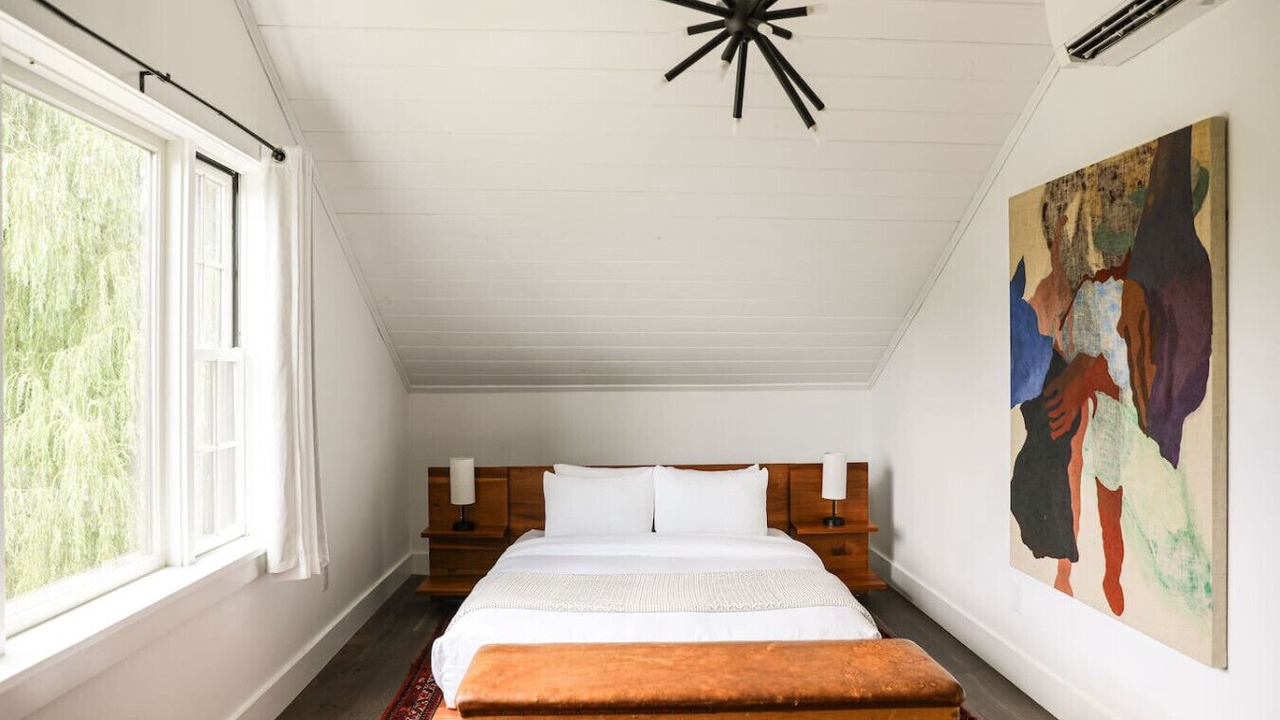 Photo of Bedroom in Hudson