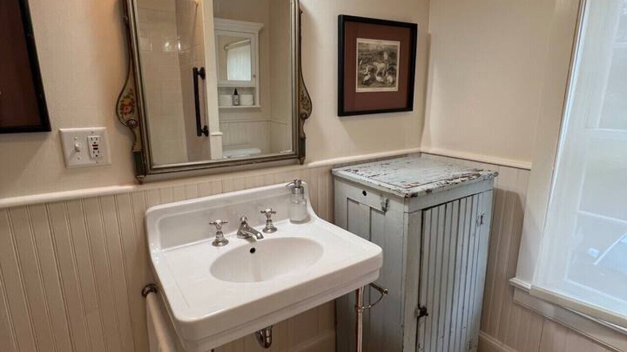 Photo of Bathroom in Hudson