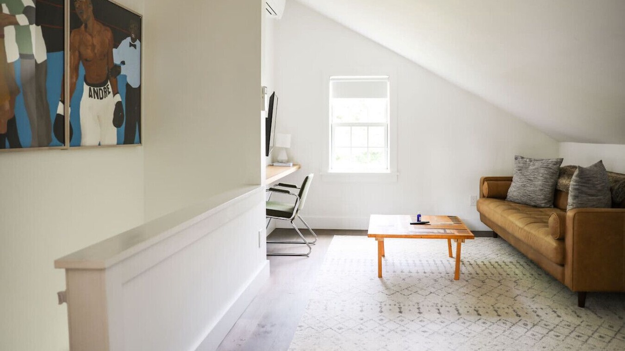 Photo of Livingroom in Hudson