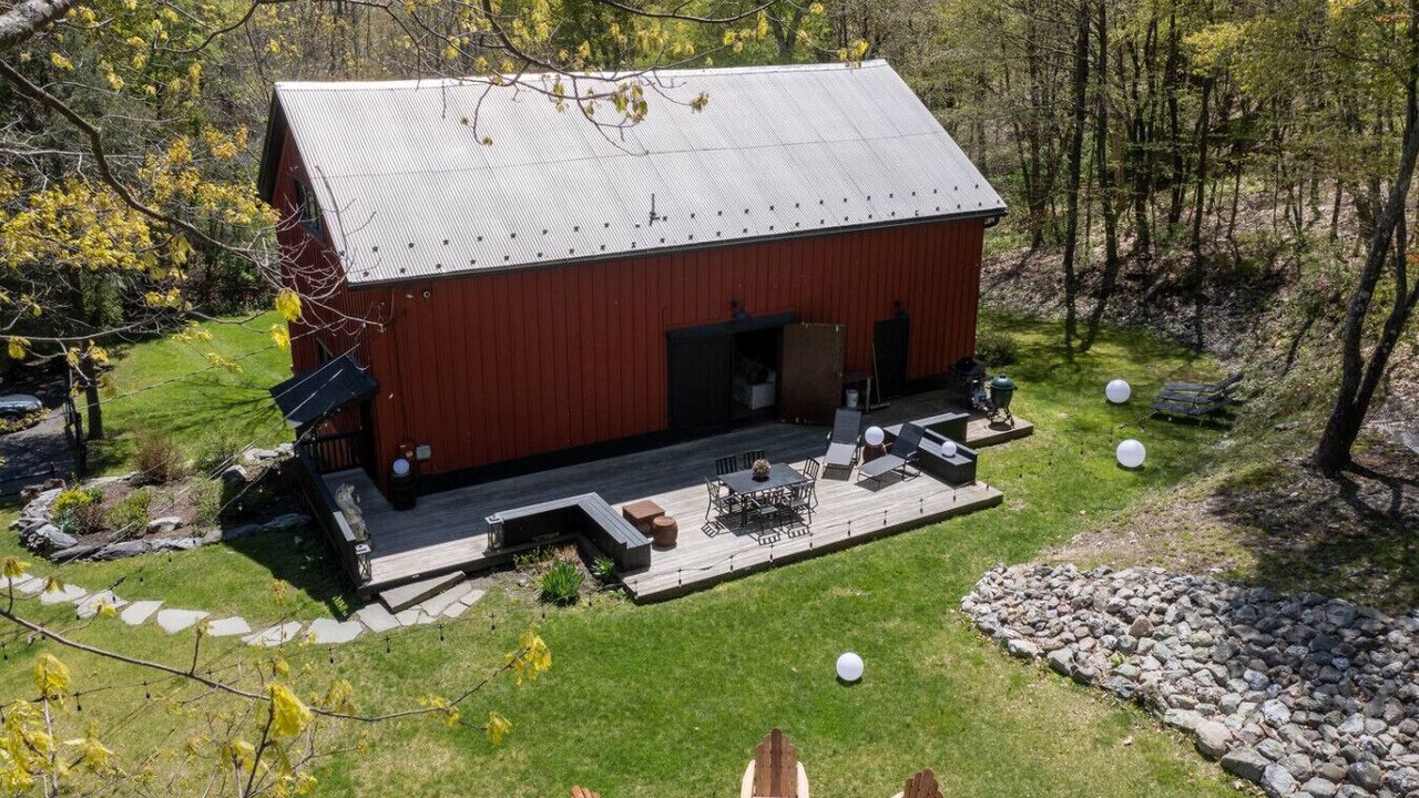 Photo of Patio Balcony in Copake Lake