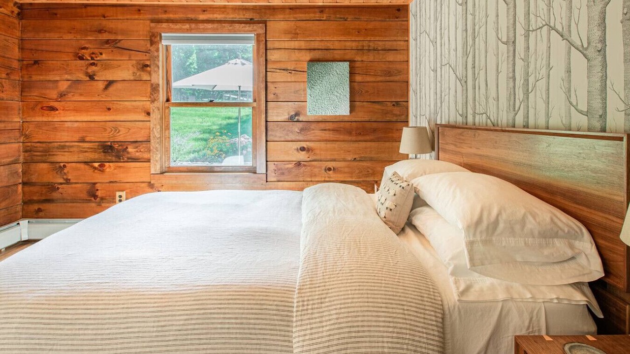 Photo of Bedroom in Copake Lake