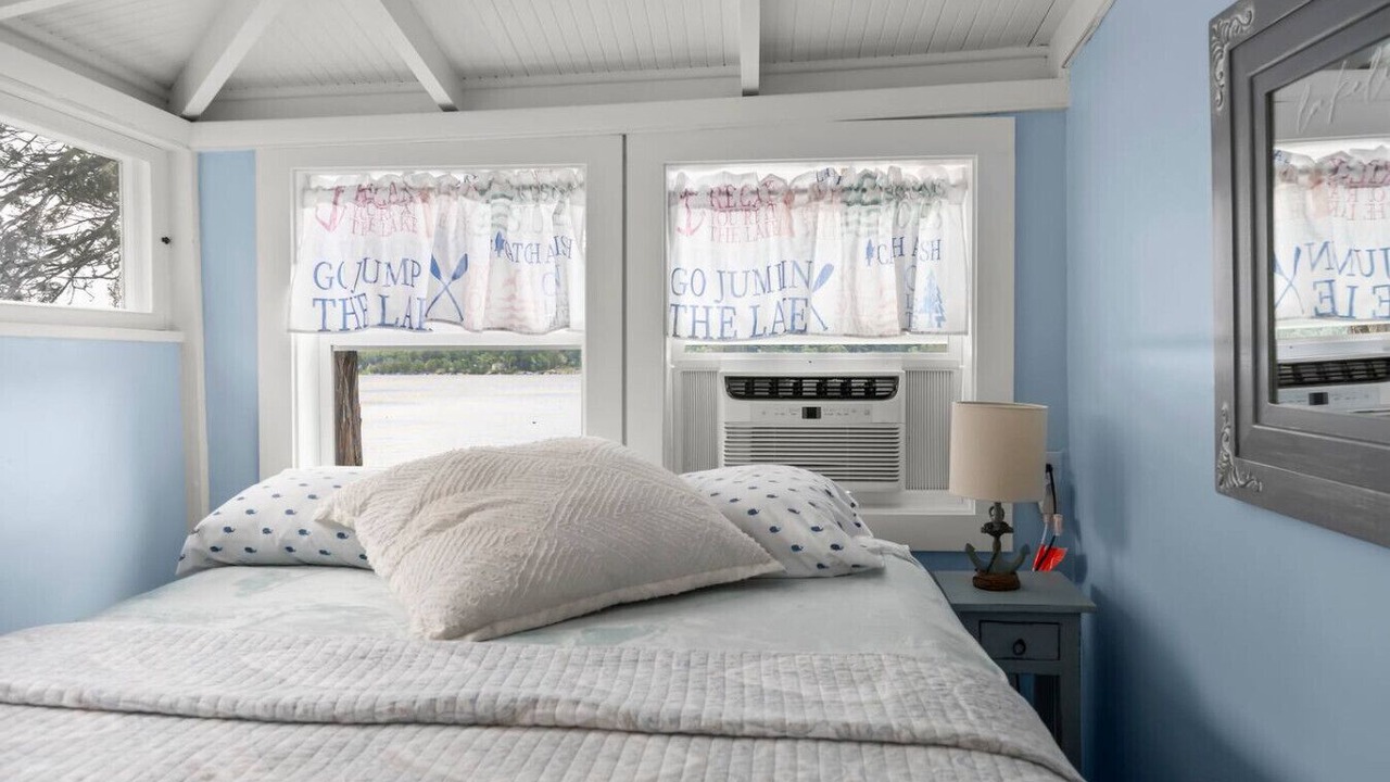 Photo of Bedroom in Copake Lake