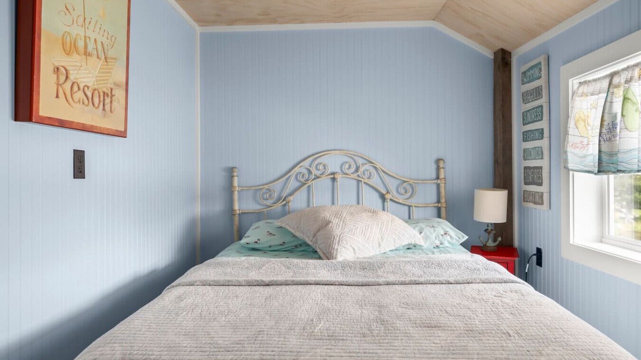 Photo of Bedroom in Copake Lake