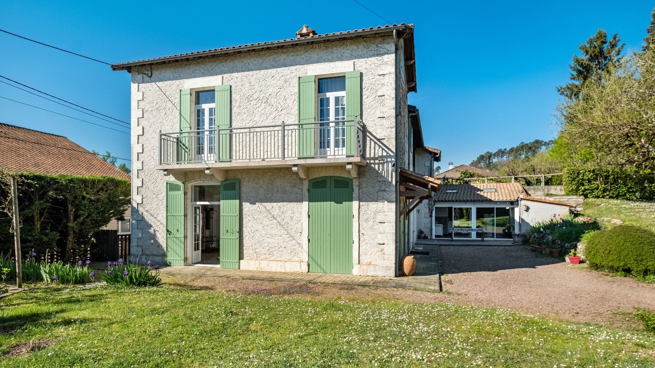 Photo of Outdoor in Neuvic