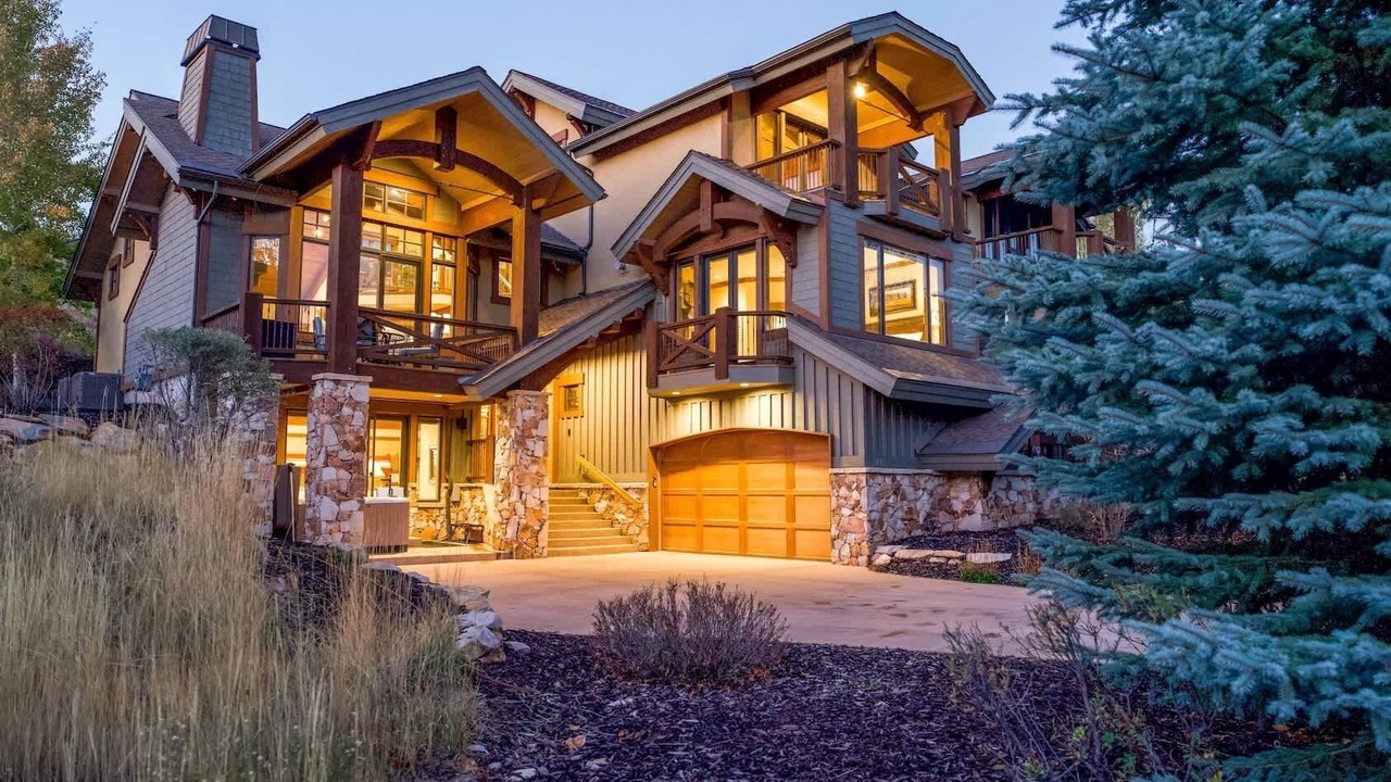 Photo of Outdoor in Park Meadows