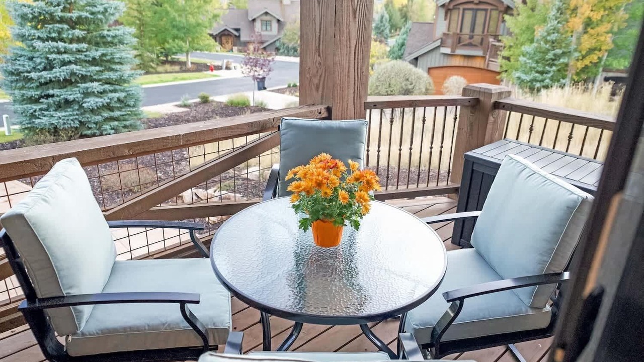 Photo of Outdoor in Park Meadows