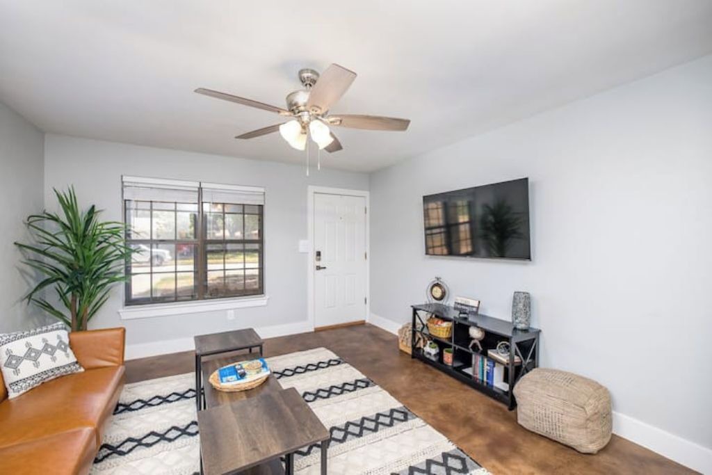 Photo of Livingroom in Wichita Falls