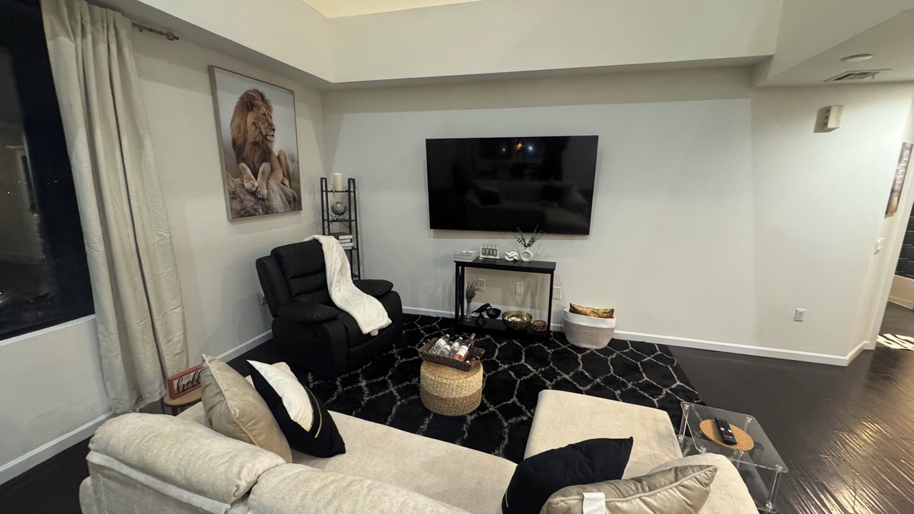 Photo of Livingroom in East Orange