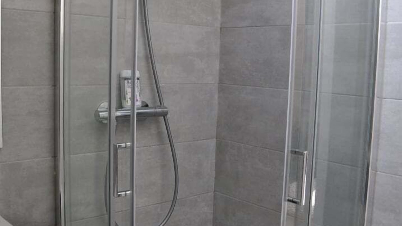 Photo of Bathroom in La Ferte-sous-Jouarre