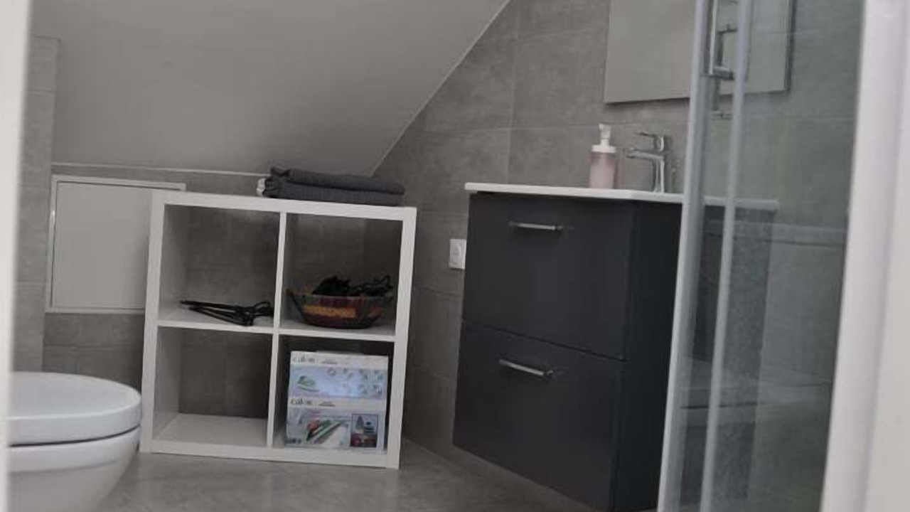 Photo of Bathroom in La Ferte-sous-Jouarre