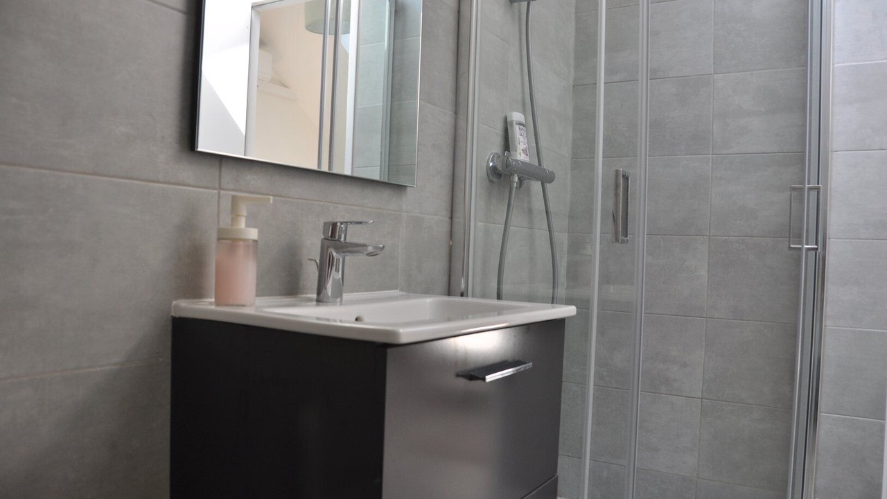 Photo of Bathroom in La Ferte-sous-Jouarre
