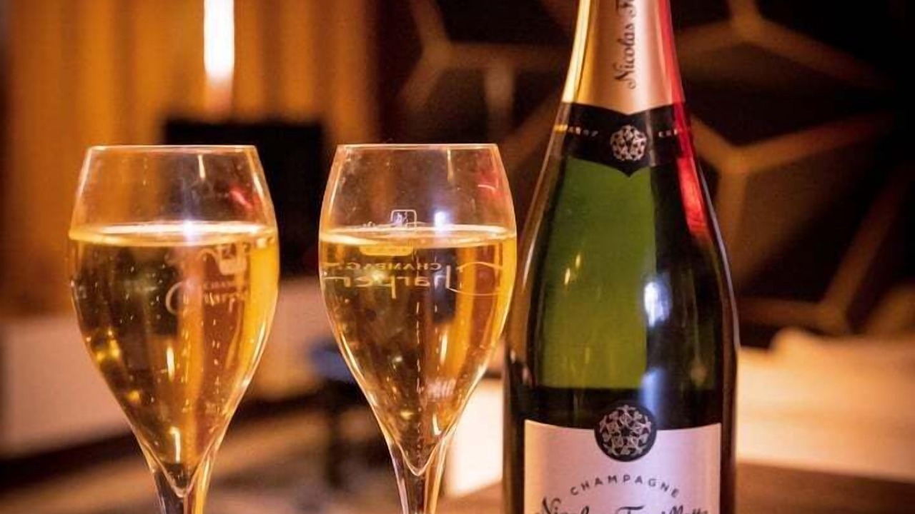 Photo of Others in Saint-Jean-les-Deux-Jumeaux