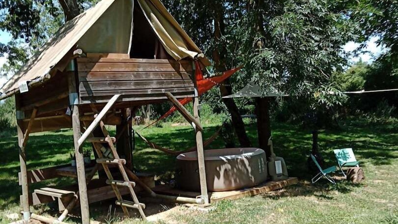 Photo of Outdoor in Saint-Jean-les-Deux-Jumeaux