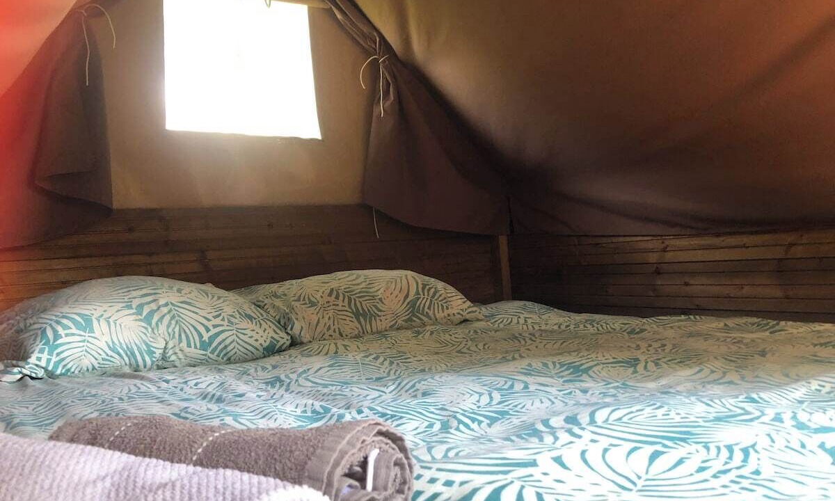 Photo of Bedroom in Saint-Jean-les-Deux-Jumeaux