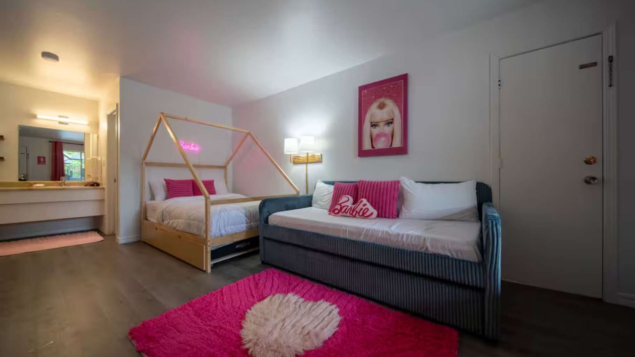 Photo of Bedroom in Eureka Springs Historic District