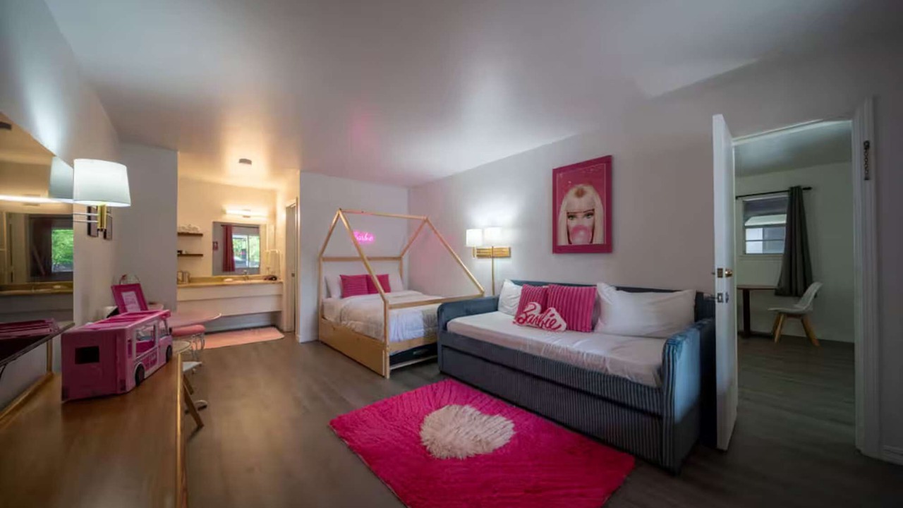 Photo of Bedroom in Eureka Springs Historic District