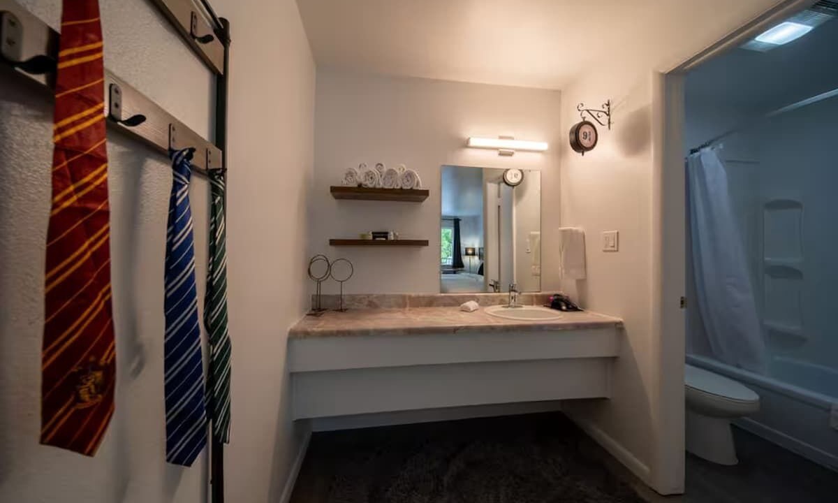 Photo of Bathroom in Eureka Springs Historic District