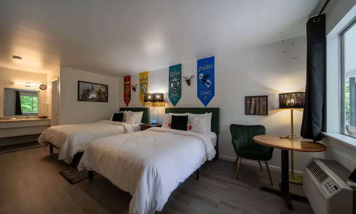 Photo of Bedroom in Eureka Springs Historic District