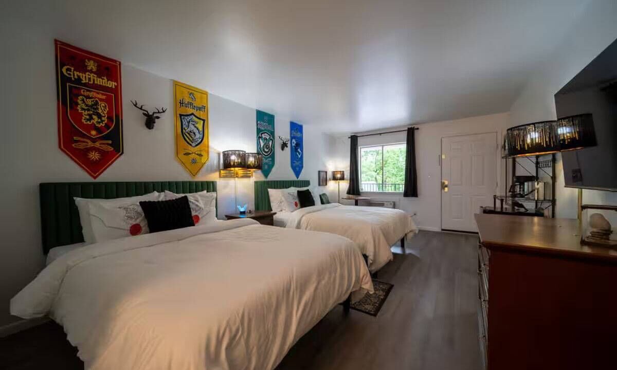 Photo of Bedroom in Eureka Springs Historic District