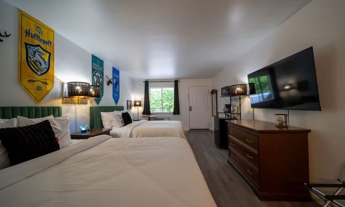 Photo of Bedroom in Eureka Springs Historic District