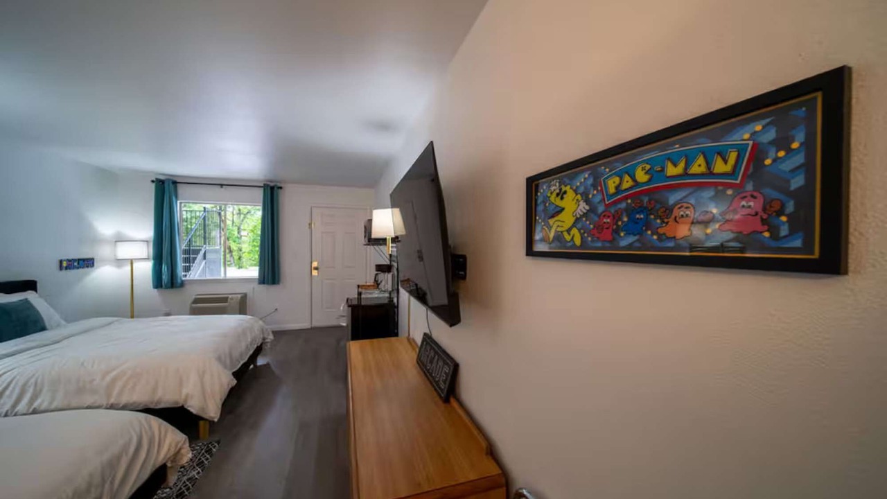 Photo of Bedroom in Eureka Springs Historic District