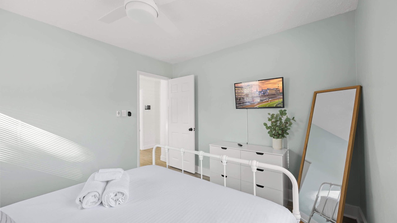 Photo of Bedroom in Clifton Heights