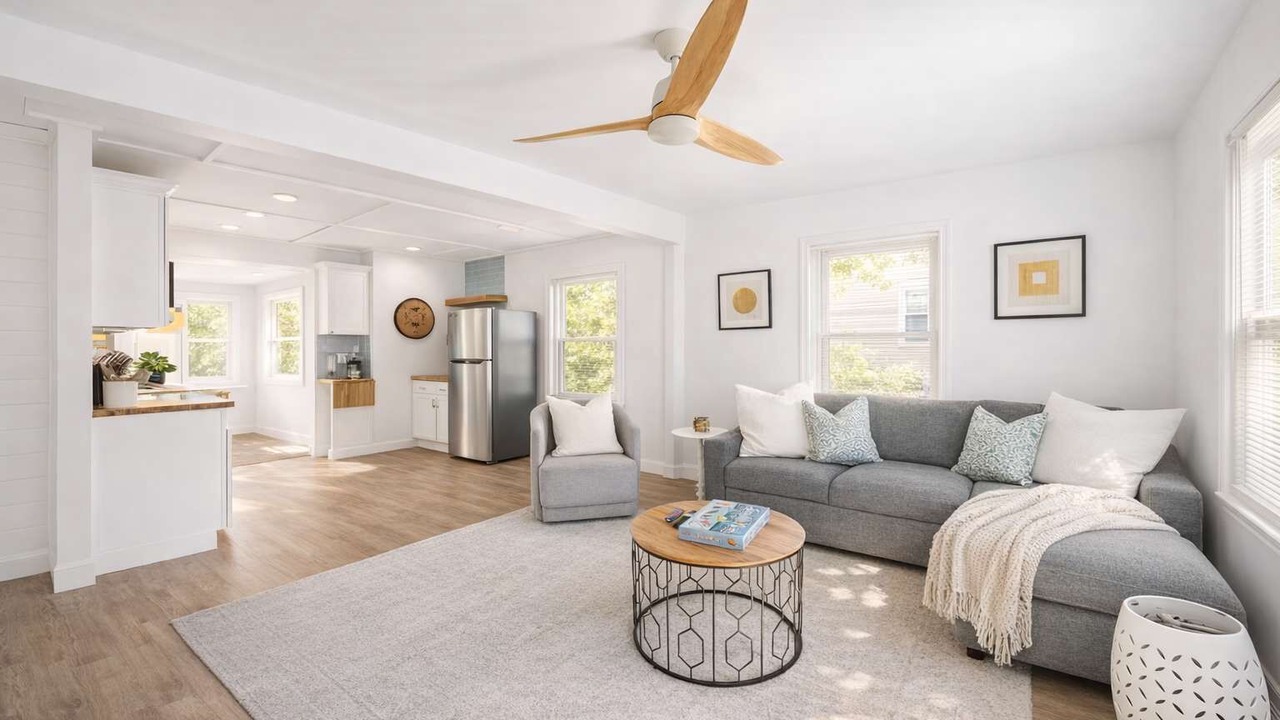 Photo of Livingroom in Clifton Heights
