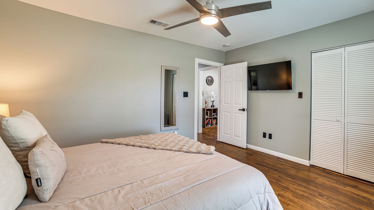 Photo of Bedroom in Commerce