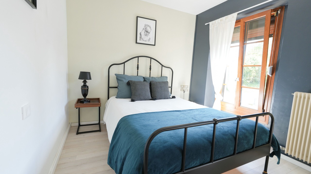 Photo of Bedroom in Airan