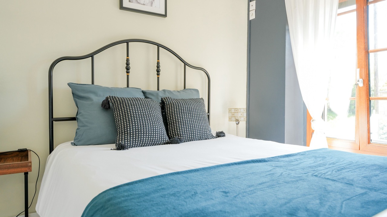 Photo of Bedroom in Airan