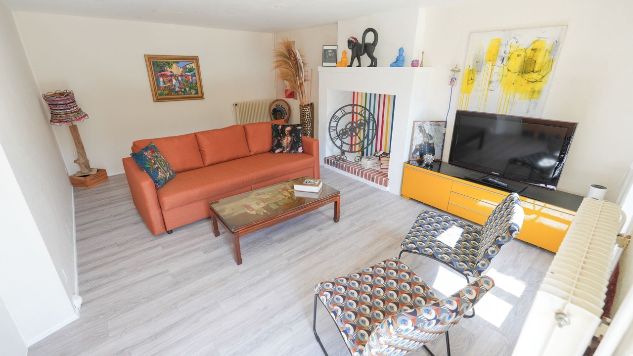 Photo of Livingroom in Airan