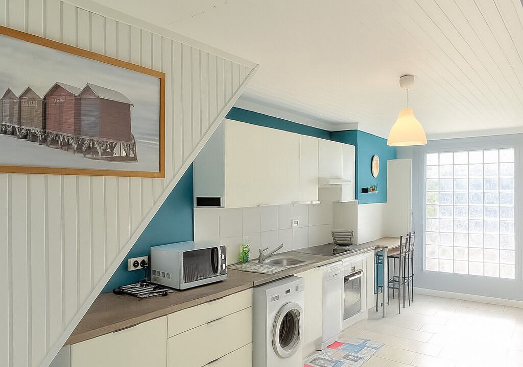Photo of Kitchen in Saint-Julien-les-Rosiers