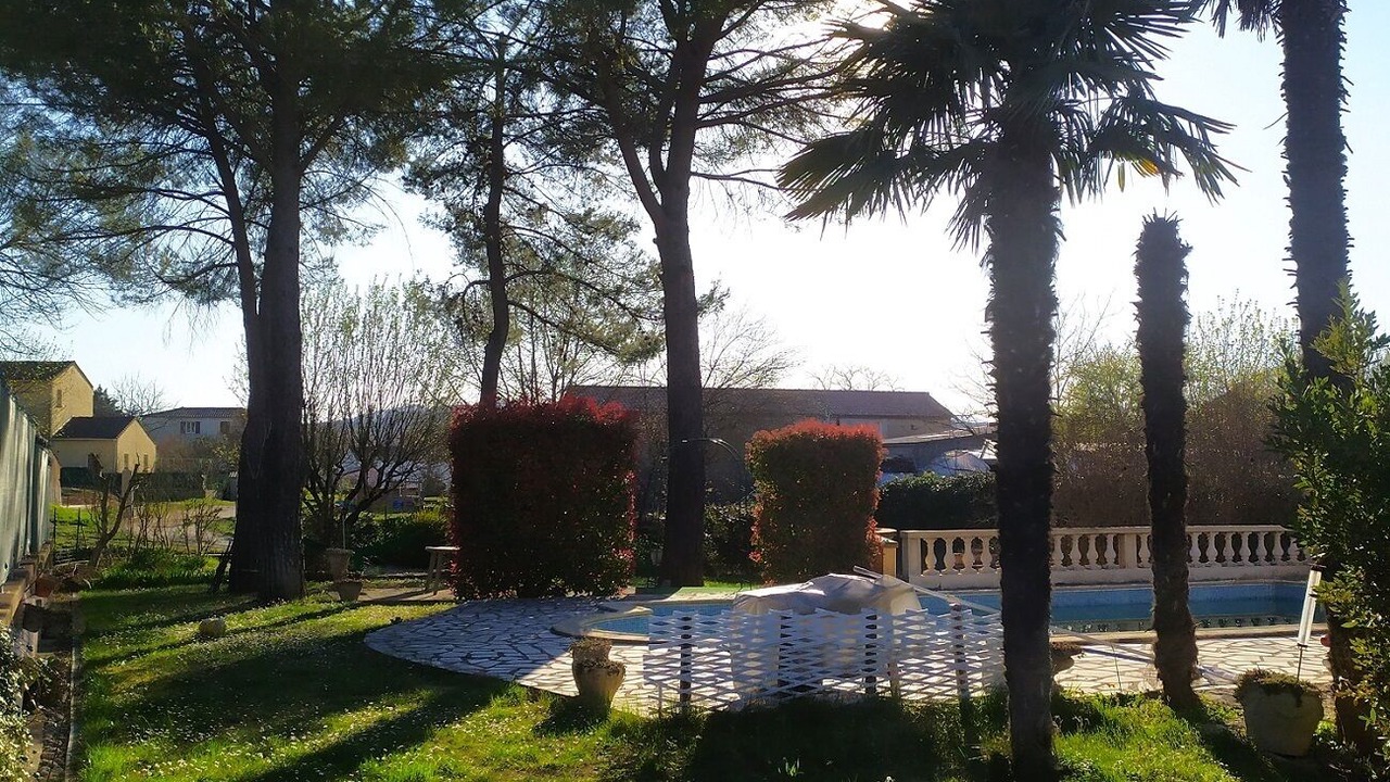 Photo of Outdoor in Saint-Julien-les-Rosiers