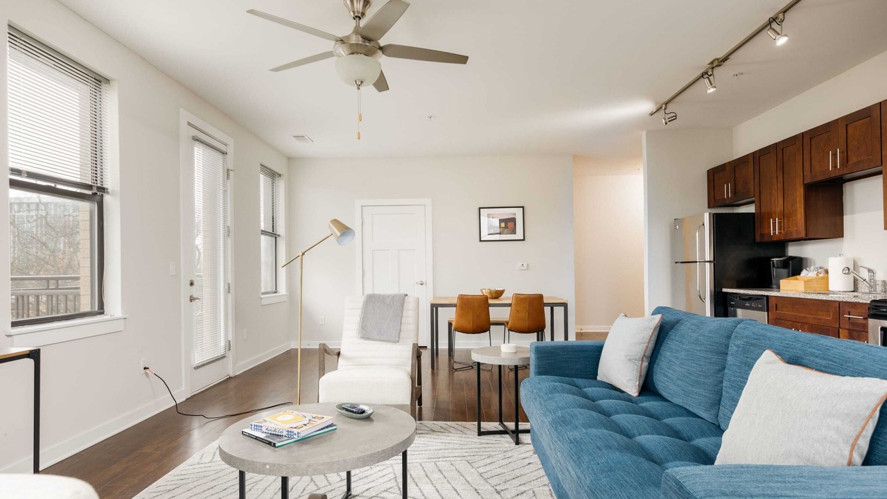 Photo of Livingroom in Hillsboro Village