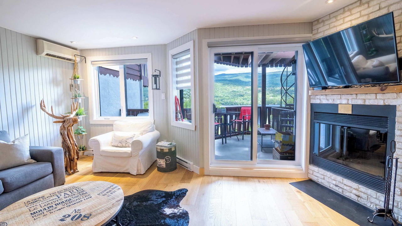 Photo of Livingroom in Mont-Tremblant