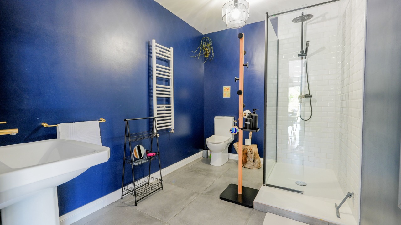 Photo of Bathroom in Airan