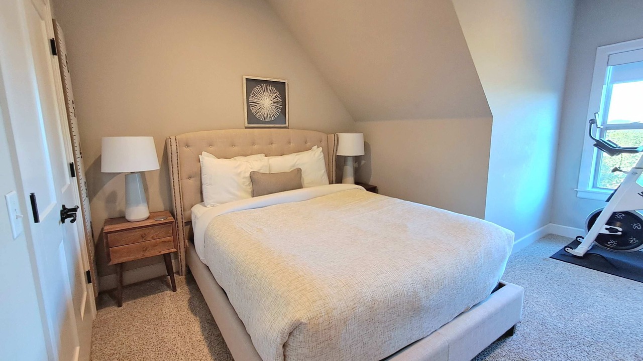 Photo of Bedroom in Rogers