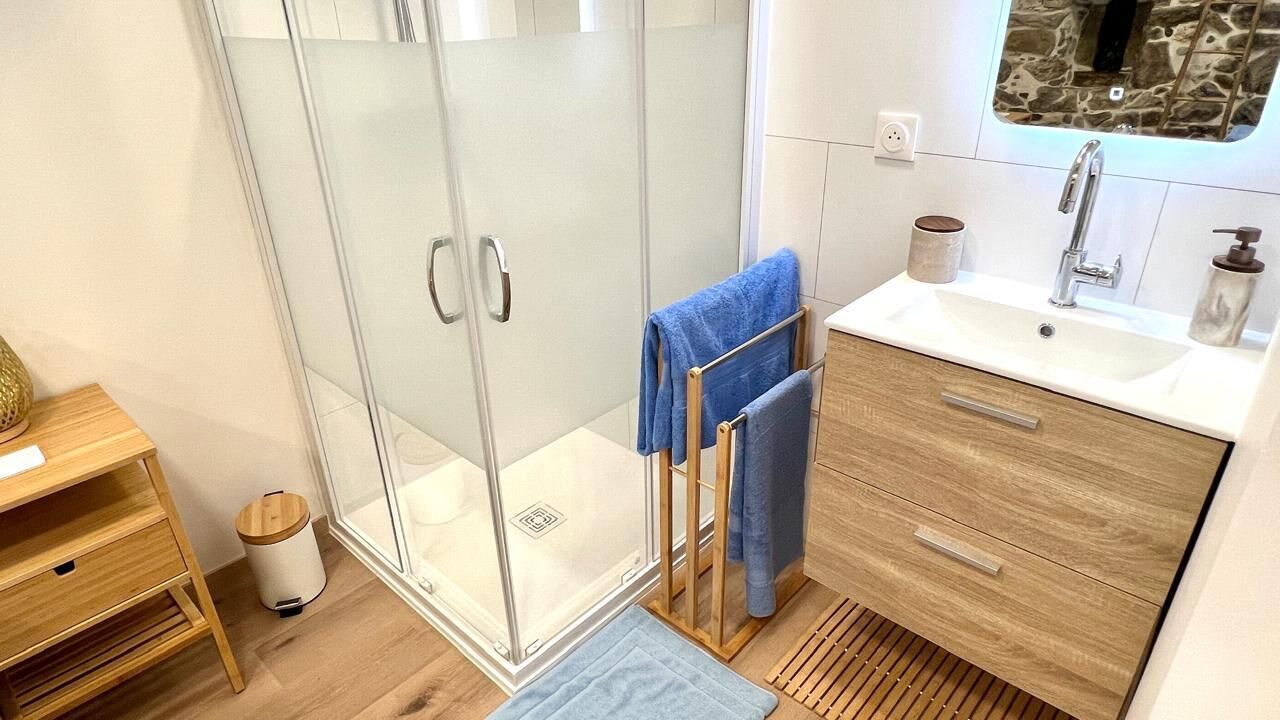 Photo of Bathroom in Fillinges