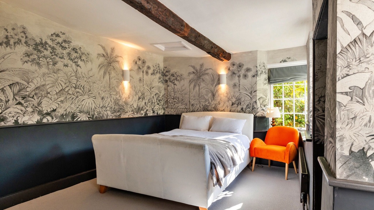 Photo of Bedroom in Lechlade