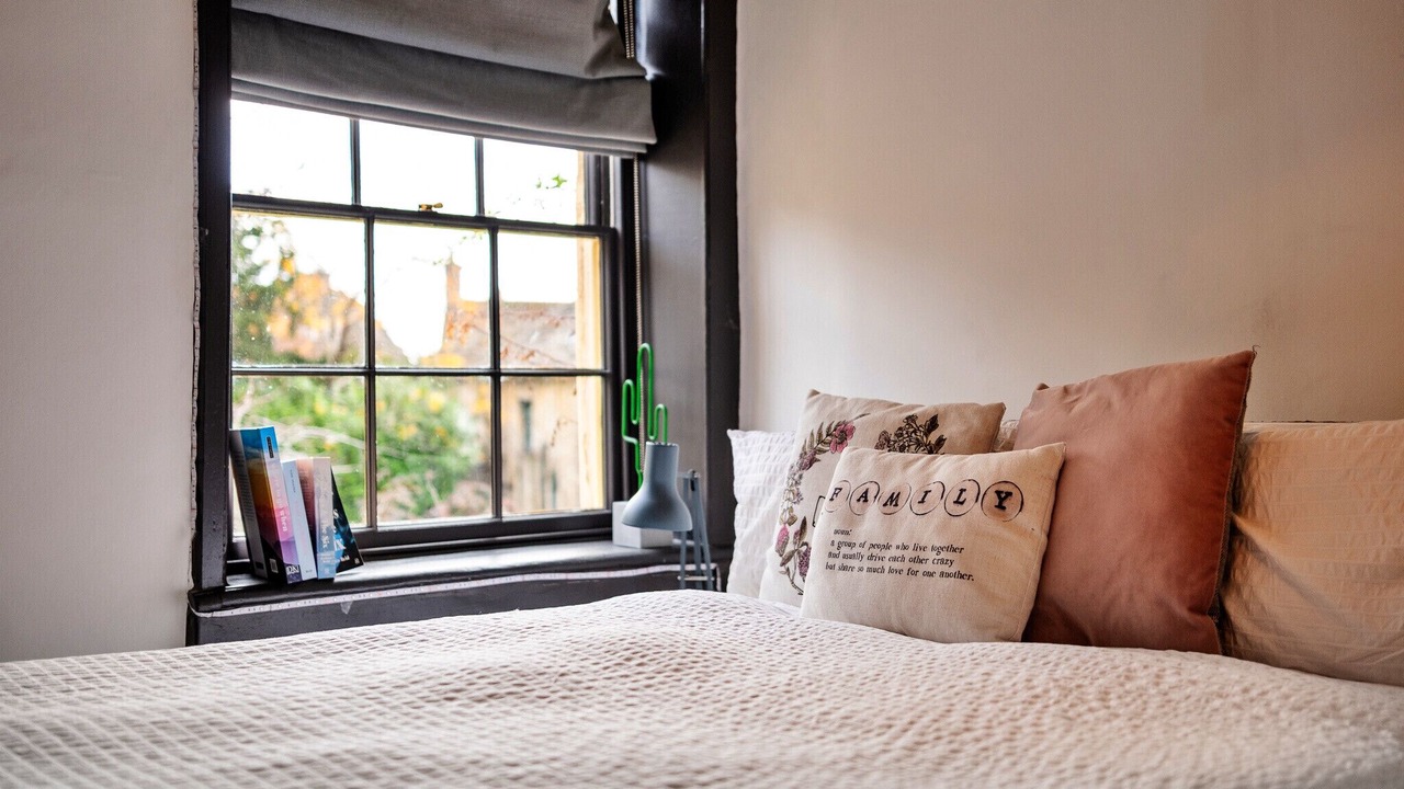 Photo of Bedroom in Lechlade